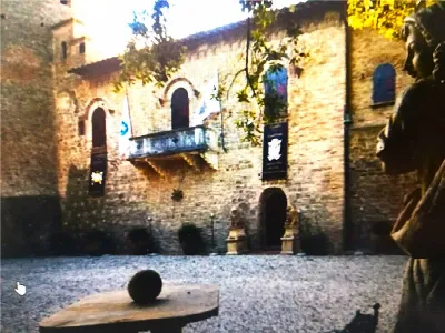 Palazzo/Stabile in vendita a Pontassieve - foto 2