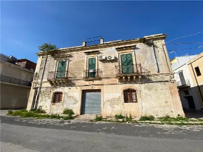Palazzo/Stabile in vendita a Avola - foto 2