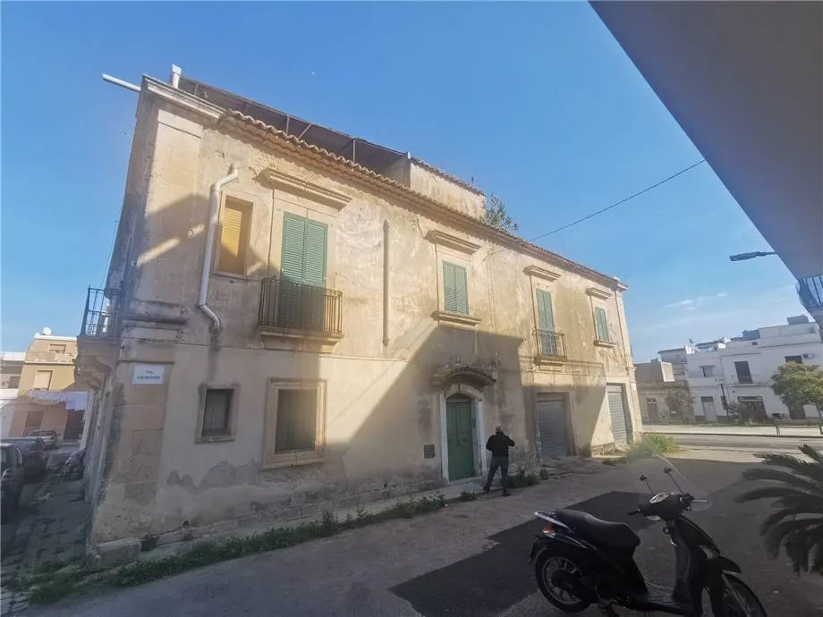Palazzo/Stabile in vendita ad Avola - foto 3