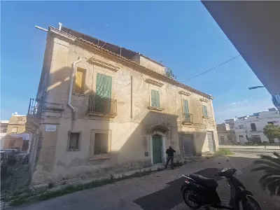 Palazzo/Stabile in vendita a Avola - foto 3