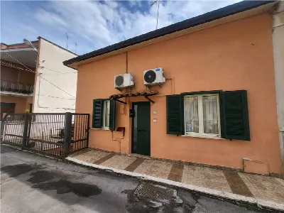 Villa a Pontecorvo