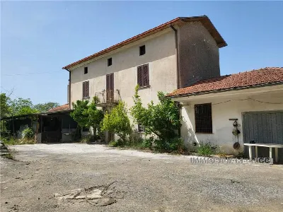 Villa a Pontecorvo