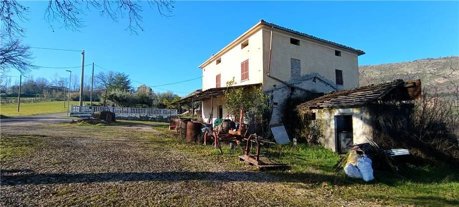 Rustico/Casale in vendita a San Giovanni Incarico - foto 2