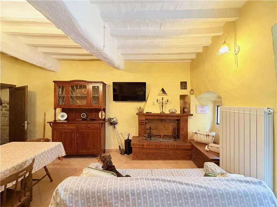 Palazzo/Stabile in vendita a Gualdo Cattaneo - foto 4