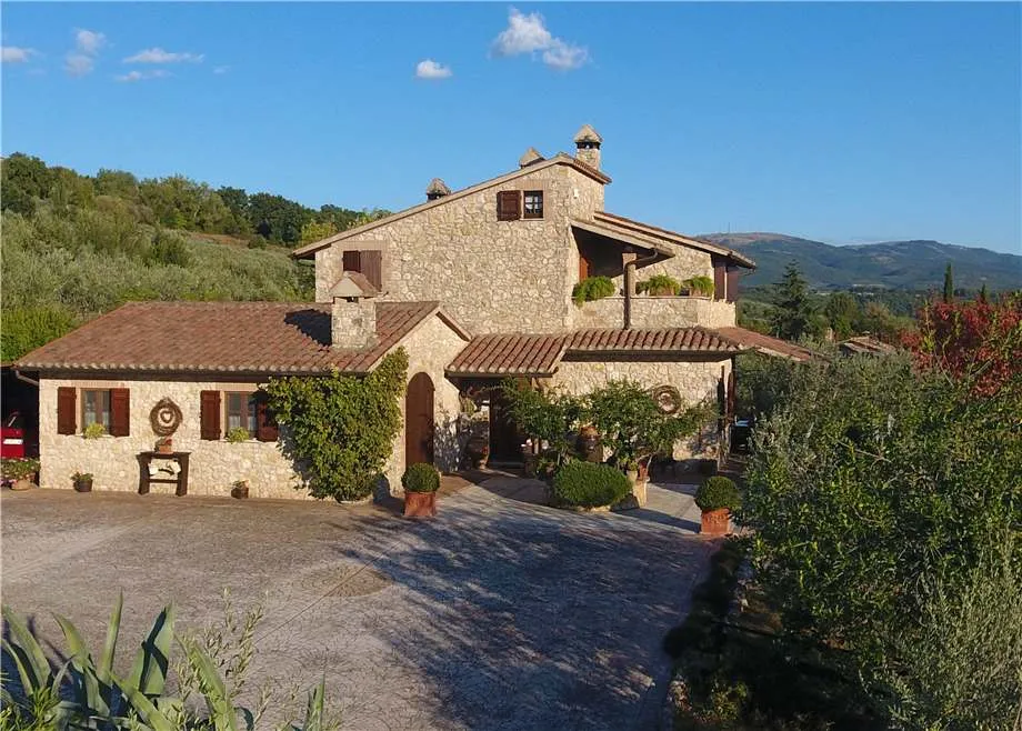 Rustico/Casale in vendita a Todi - foto 3