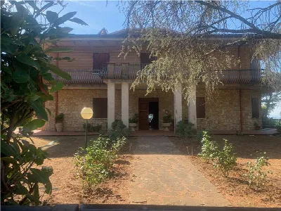 Villa a Gualdo Cattaneo
