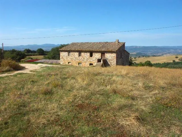 Rustico/Casale in vendita a Massa Martana - foto 2