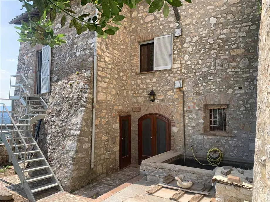 Palazzo/Stabile in vendita ad Acquasparta - foto 3