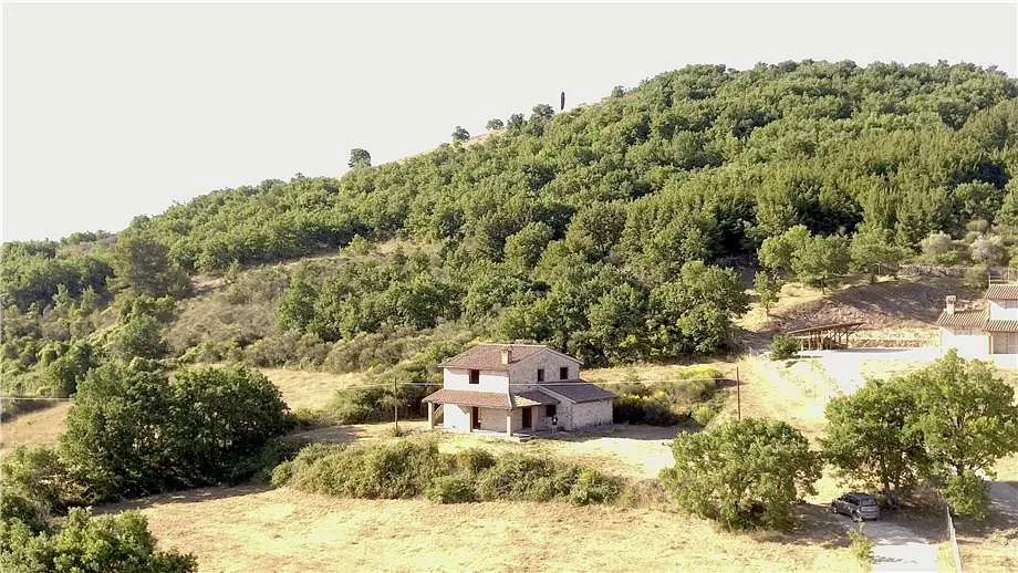 Rustico/Casale in vendita a Gualdo Cattaneo - foto 2