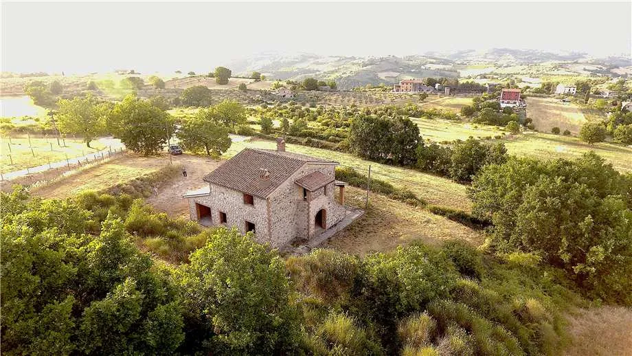 Rustico/Casale in vendita a Gualdo Cattaneo - foto 5