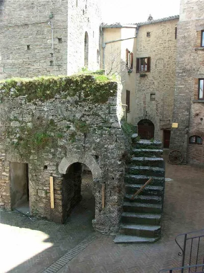 Palazzo/Stabile in vendita a Gualdo Cattan... - foto 10