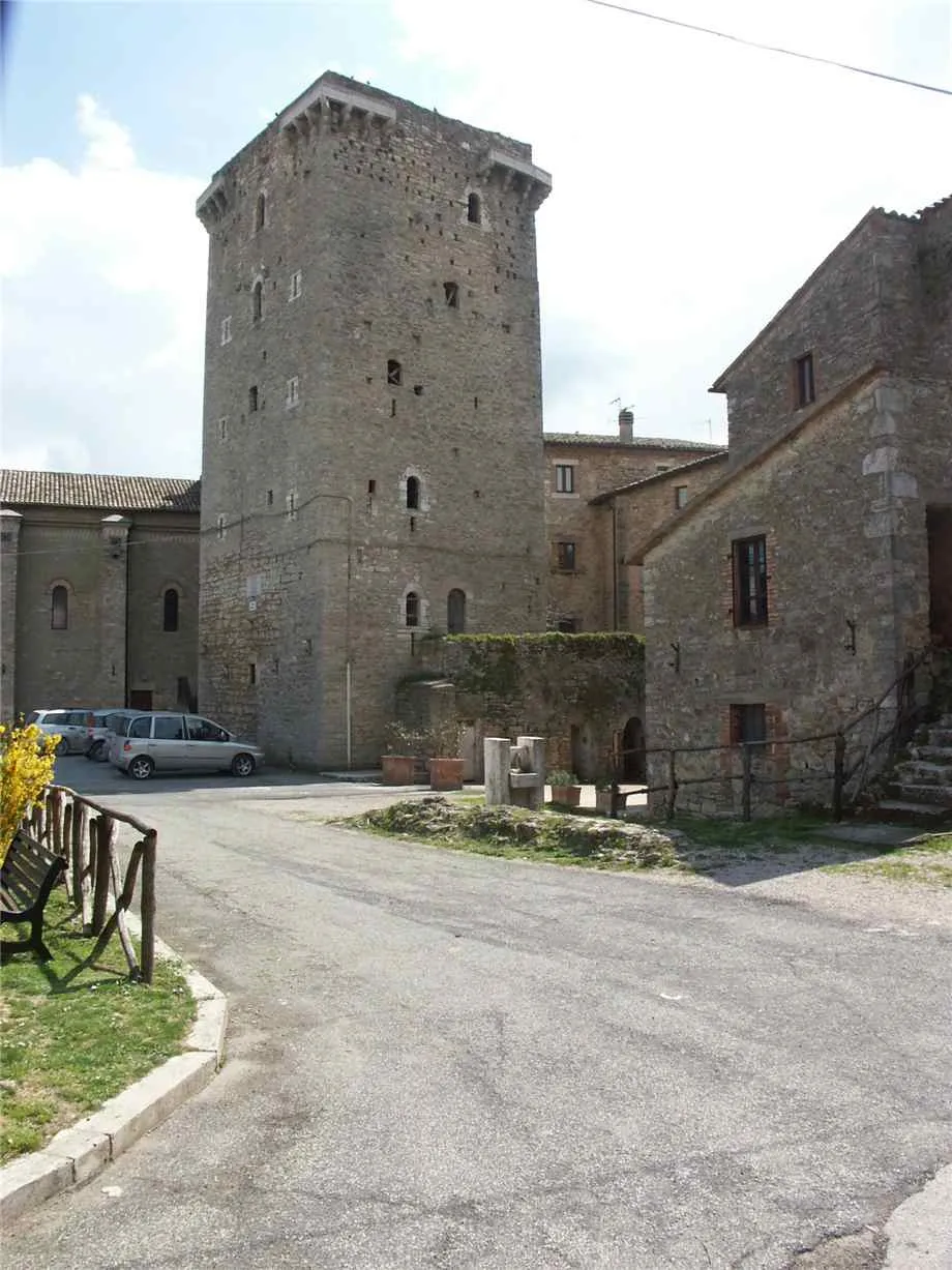 Palazzo/Stabile in vendita a Gualdo Cattaneo - foto 5