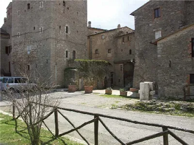 Palazzo/Stabile in vendita a Gualdo Cattan... - foto 6