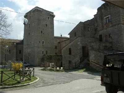 Palazzo/Stabile in vendita a Gualdo Cattan... - foto 8