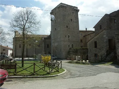 Palazzo/Stabile in vendita a Gualdo Cattan... - foto 9
