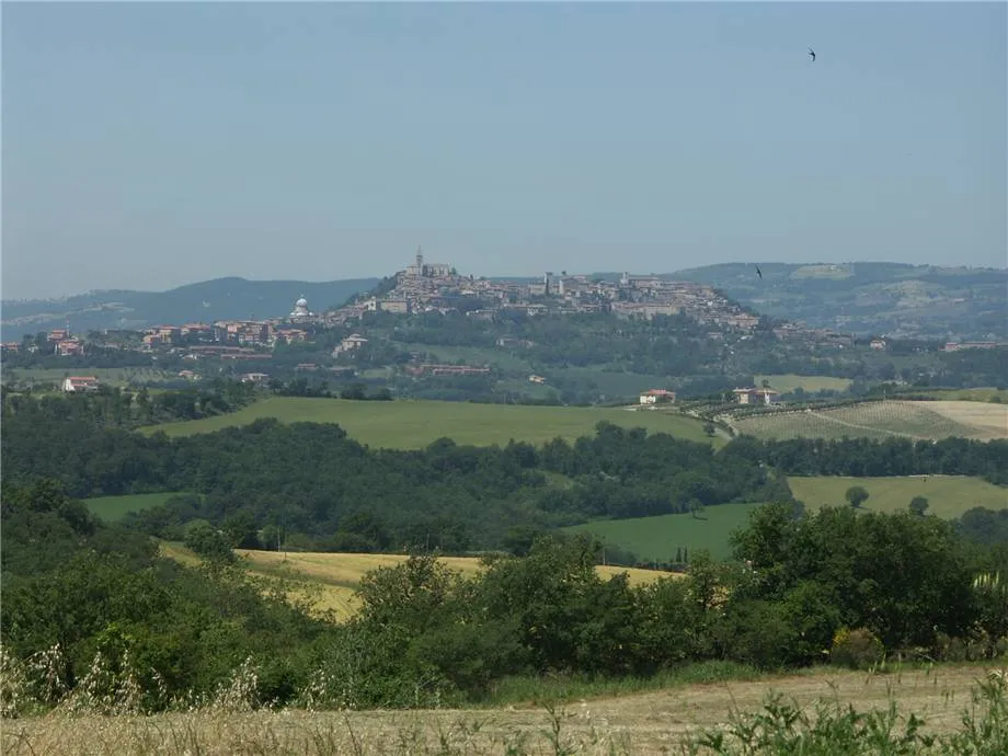 Rustico/Casale in vendita a Todi - foto 2
