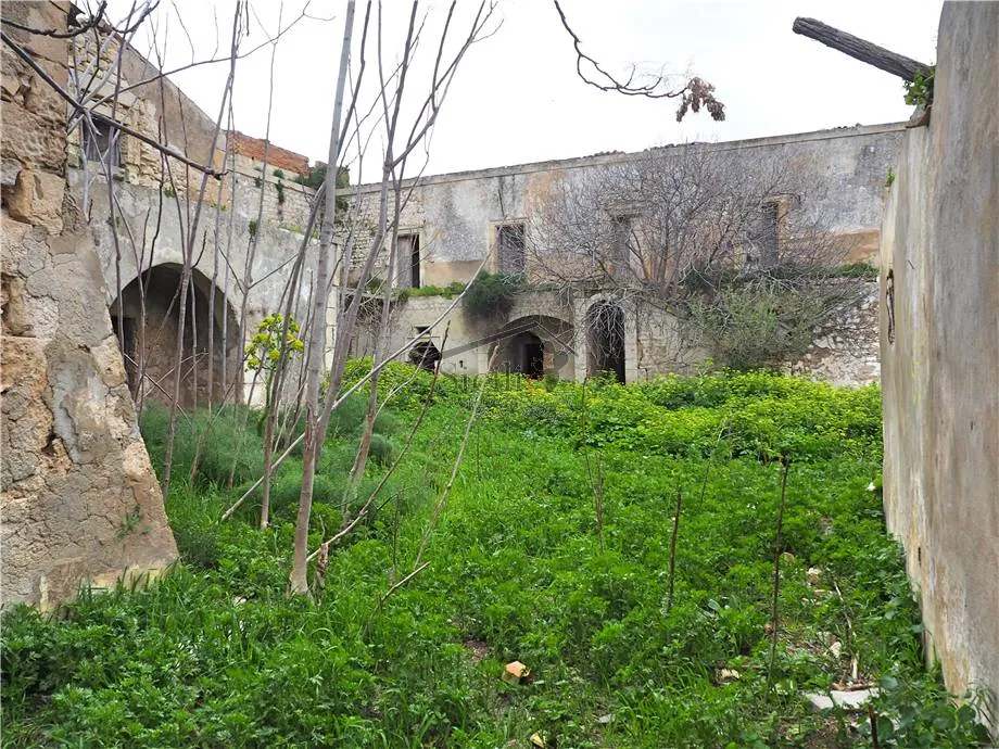 Palazzo/Stabile in vendita a Modica - foto 4