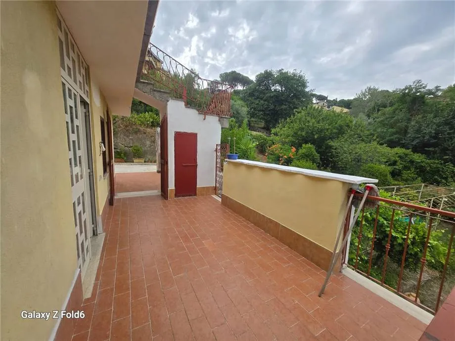 Casa Indipendente in vendita a Castelnuovo di Porto - foto 2