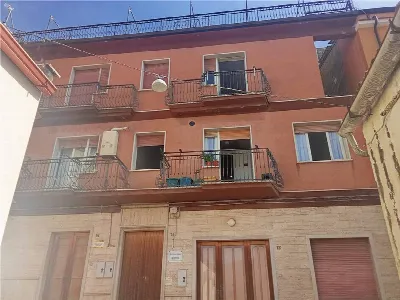 Palazzo/Stabile a Sannicandro Garganico