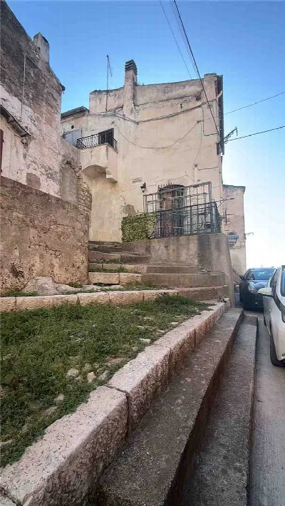 Palazzo/Stabile a Sannicandro Garganico