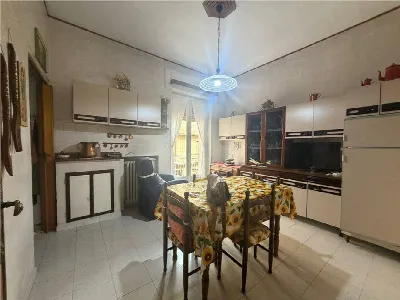 Palazzo/Stabile in vendita a Sannicandro G... - foto 3