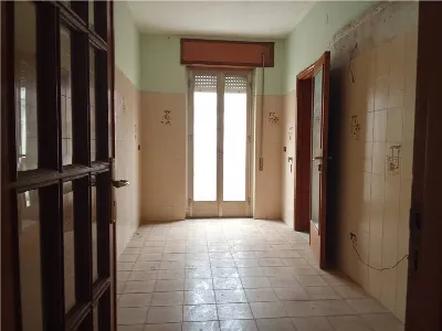Palazzo/Stabile in vendita a Sannicandro G... - foto 3