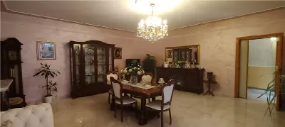 Palazzo/Stabile a Sannicandro Garganico