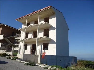 Palazzo/Stabile in vendita a Sannicandro G... - foto 1