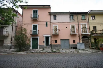 Villa in vendita a Raiano - foto 1