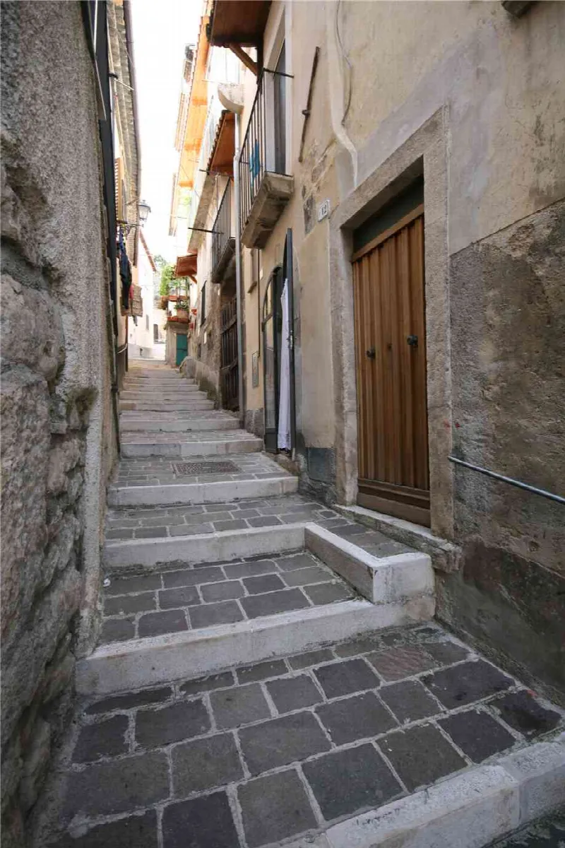 Villa in vendita ad Anversa degli Abruzzi - foto 1