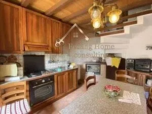 Villa a Capizzone