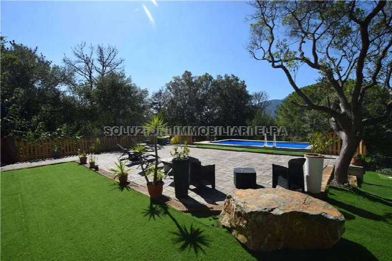 Villa in vendita a Campo nell'Elba - foto 1