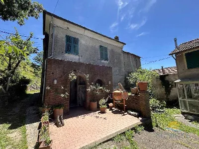 Villa a Ronco Scrivia