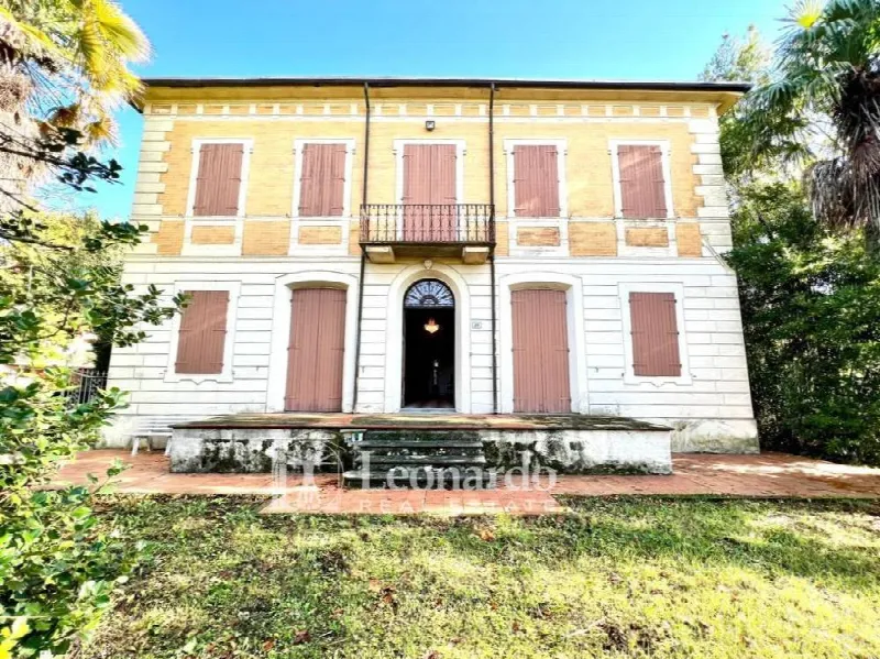 Villa in vendita a Camaiore - foto 1