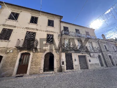 Appartamento in vendita a Campolattaro - foto 1