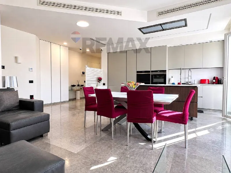 Appartamento in vendita a Napoli, Vomero, Arenella - foto 1