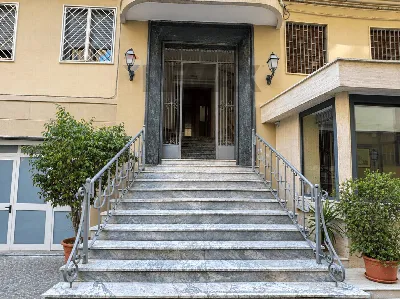 Appartamento in vendita a Napoli, Vomero, ... - foto 3