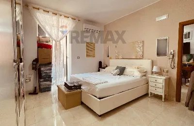 Appartamento in vendita a Napoli, San carl... - foto 8