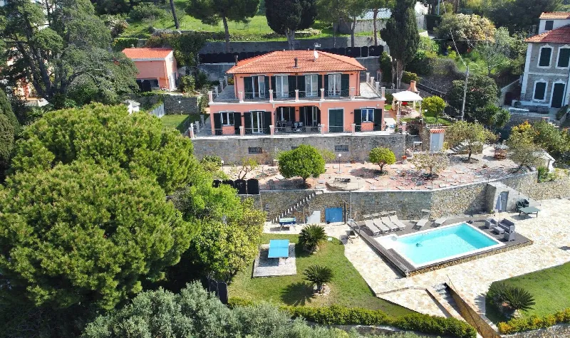Villa in vendita a Bordighera - foto 1