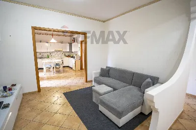 Appartamento in vendita a Aci Sant'Antonio - foto 1