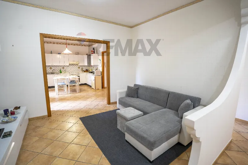 Appartamento in vendita a Aci Sant'Antonio - foto 1