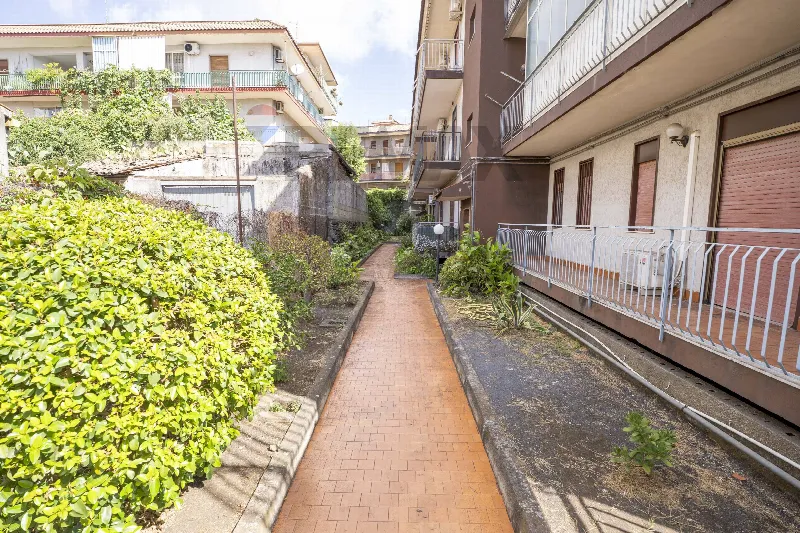 Appartamento in vendita a Aci Sant'Antonio - foto 3