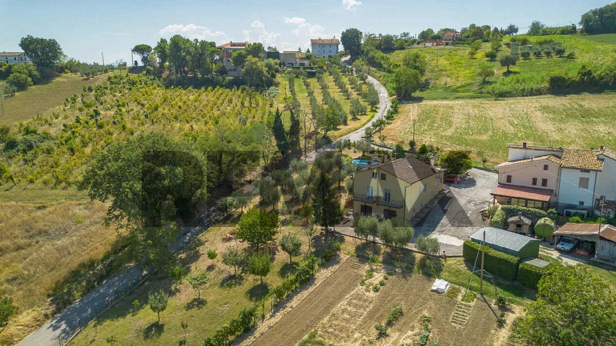 Casa Indipendente in vendita a Cupramontana - foto 2