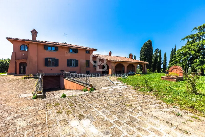 Villa in vendita a Pomezia - foto 1