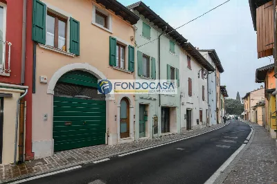Appartamento in vendita a Desenzano del Ga... - foto 1