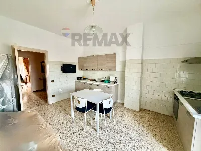 Appartamento in vendita a Campi Salentina - foto 1