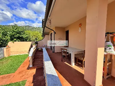 Villa in vendita a Pietrasanta - foto 2