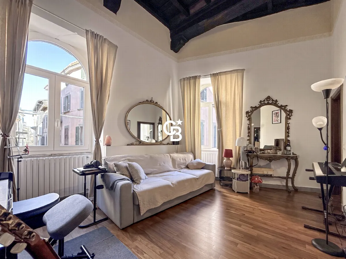 Appartamento in vendita a Viterbo, Centro Storico - foto 2