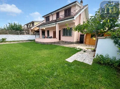 Casa Indipendente in vendita a Ardea - foto 3