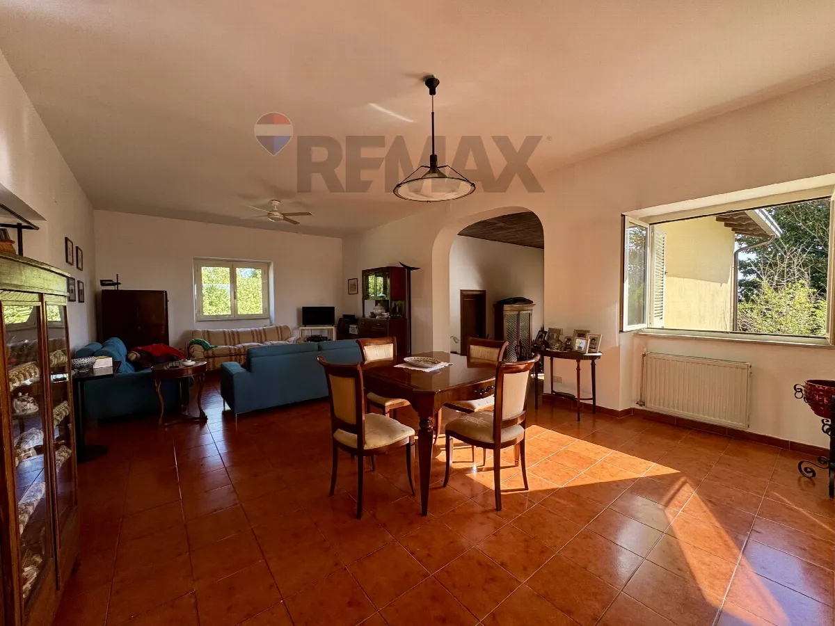 Villa in vendita a Lariano - foto 5